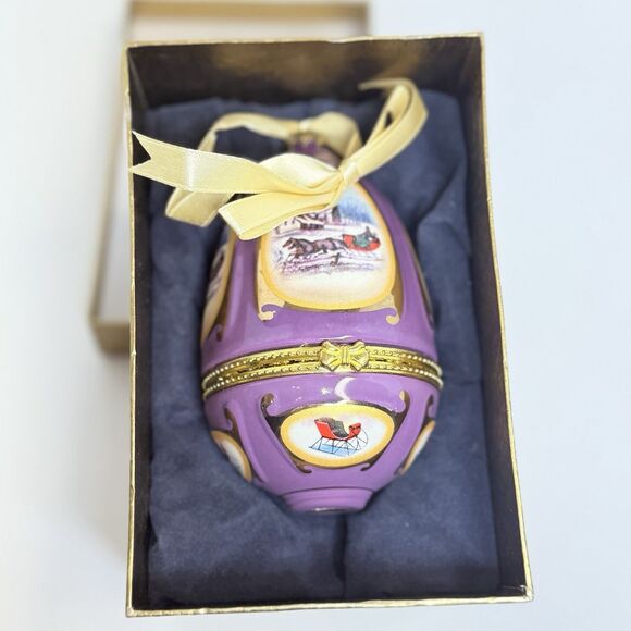 Vintage Mr Christmas Porcelain Musical Purple Egg Ornament - Picture 1 of 8